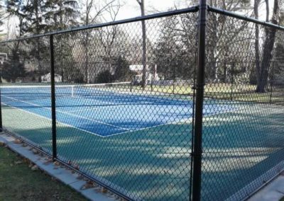 chain link fence tennis court