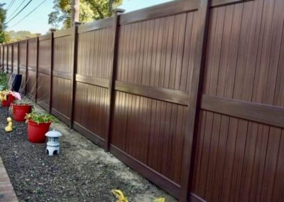 8-foot embossed sequoia vinyl privacy fence with mid-rail